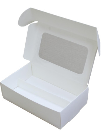 Коробка (170 x 105 х 50),  біла, з ложементом, для макаронс